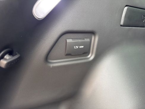 Used 2025 Hyundai Tucson Limited image 13