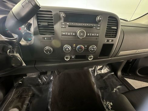 Used 2009 Chevrolet Silverado 1500 LT AWD/4WD image 14