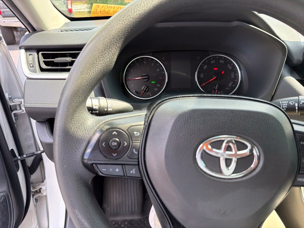 Used 2019 Toyota RAV4 XLE w/ All Weather Liner Package AWD/4WD image 6