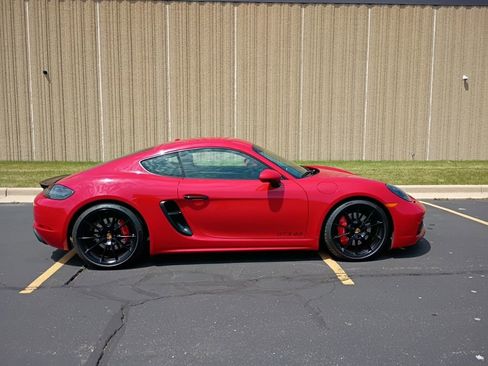 Certified 2025 Porsche 718 Cayman GTS RWD image 8