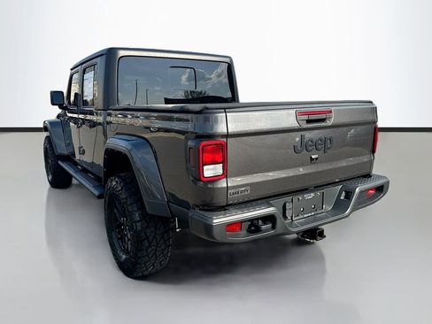 Used 2022 Jeep Gladiator Sport image 5