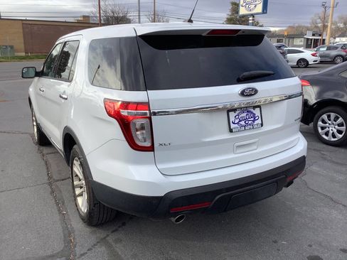 Used 2015 Ford Explorer XLT image 13