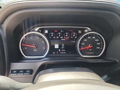Used 2023 Chevrolet Silverado 2500 High Country w/ Technology Package AWD/4WD image 5