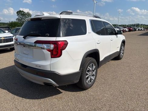 Used 2020 GMC Acadia SLT w/ Driver Alert Package II AWD/4WD image 3