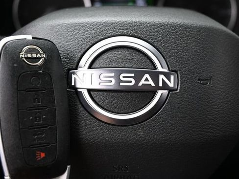 Used 2025 Nissan Rogue SV AWD/4WD image 44