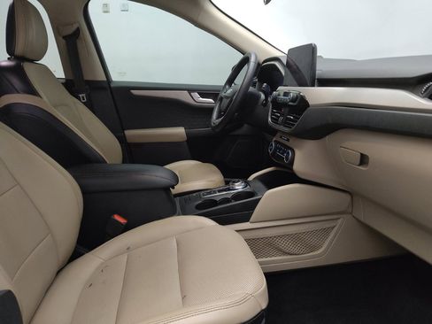 Used 2020 Ford Escape SE Sport image 21