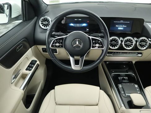 Certified 2022 Mercedes-Benz GLA 250 image 10