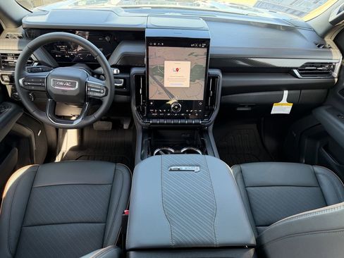 New 2026 GMC Yukon XL AT4 w/ AT4 Premium Package image 9