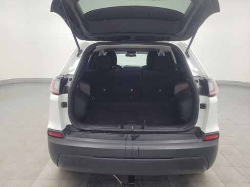 Used 2019 Jeep Cherokee Latitude w/ Popular Appearance Group image 29