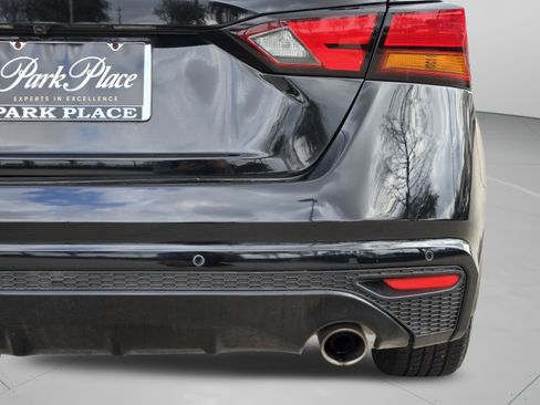 Used 2020 Nissan Altima 2.5 SV image 15