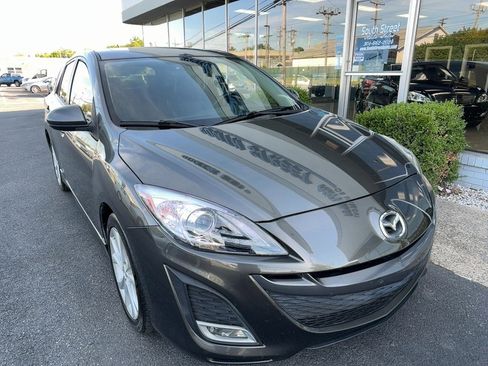 Used 2010 MAZDA MAZDA3 s Grand Touring FWD image 2