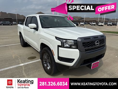 Used 2025 Nissan Frontier SV RWD image 1
