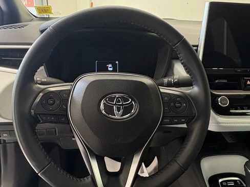 Used 2025 Toyota Corolla SE w/ SE Premium Package FWD image 20