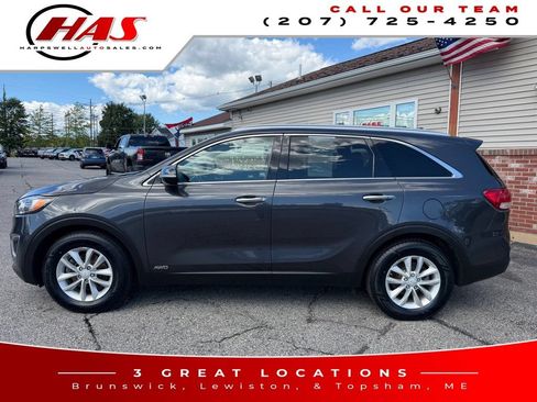 Used 2018 Kia Sorento AWD image 3