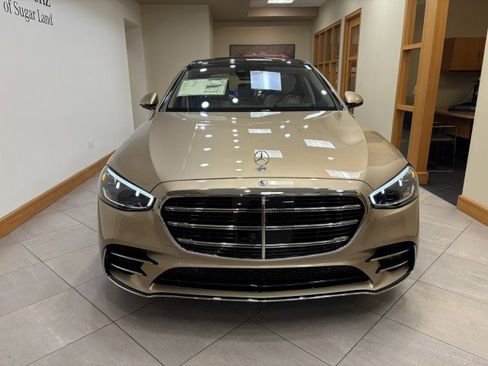 New 2026 Mercedes-Benz S 580 4MATIC Sedan image 2