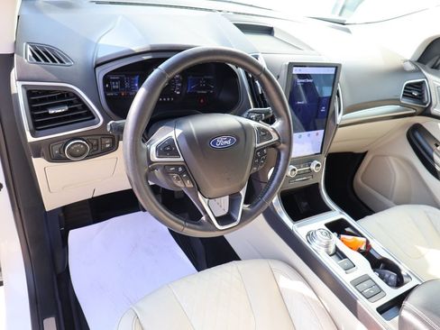 Used 2023 Ford Edge Titanium w/ Equipment Group 301A AWD/4WD image 18