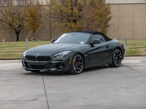 Used 2026 BMW Z4 M40i w/ Premium Package image 5