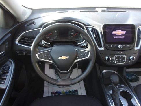 Used 2023 Chevrolet Malibu LT image 15