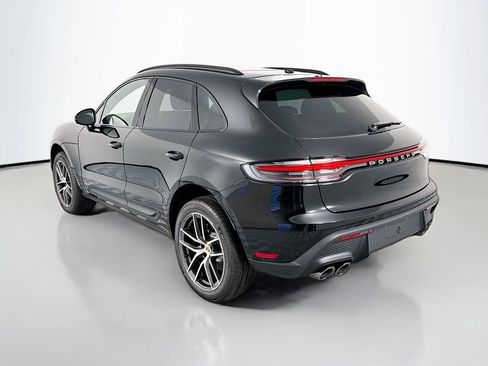 Certified 2026 Porsche Macan AWD/4WD image 3