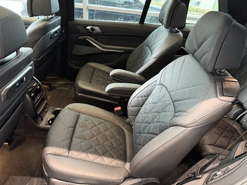 New 2027 BMW X7 xDrive40i AWD/4WD image 13