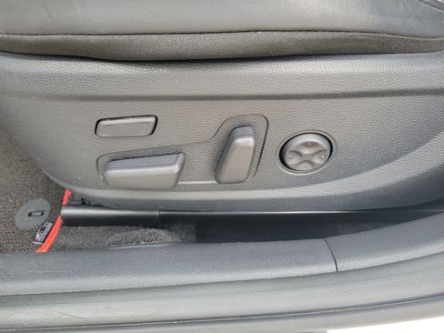 Certified 2020 Kia Cadenza Limited image 23