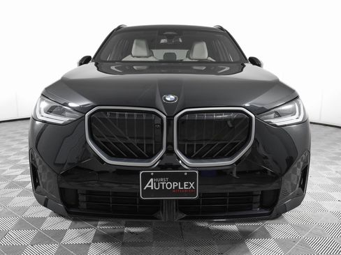 Used 2025 BMW X3 xDrive30i w/ Premium Package image 2