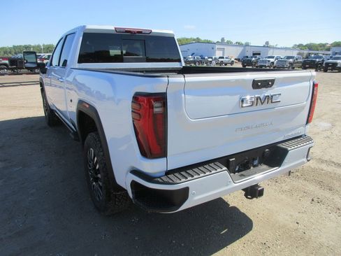 New 2026 GMC Sierra 2500 Denali Ultimate AWD/4WD image 9