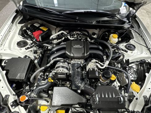 Used 2025 Toyota GR86 Premium w/ Performance Package RWD image 40