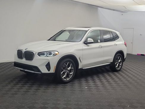 Used 2024 BMW X3 sDrive30i w/ Premium Package image 1