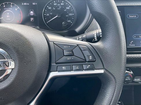 Certified 2021 Nissan Kicks SV FWD image 21