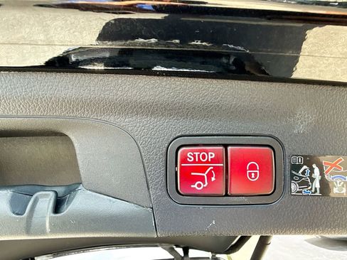 Used 2022 Mercedes-Benz GLE 350 w/ Premium Package image 31