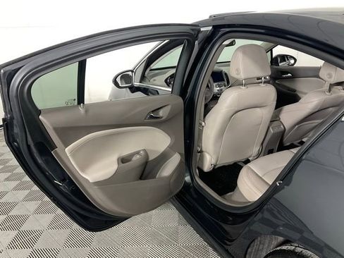 Used 2017 Chevrolet Cruze Premier image 33