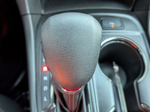 Certified 2023 Chevrolet Equinox RS image 30