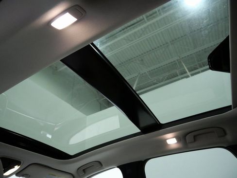 Used 2024 INFINITI QX50 Luxe image 4