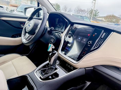 Used 2023 Subaru Outback Premium image 27