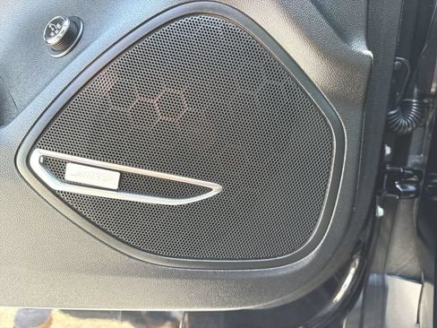 Used 2023 Buick Envision Essence w/ Technology Package I AWD/4WD image 25