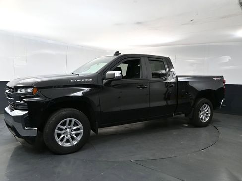 Used 2020 Chevrolet Silverado 1500 LT w/ All-Star Edition AWD/4WD image 2