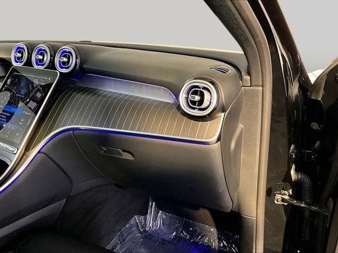 Certified 2026 Mercedes-Benz GLC 300 4MATIC image 19