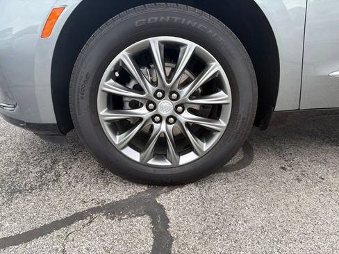 Used 2023 Buick Enclave Essence FWD image 10