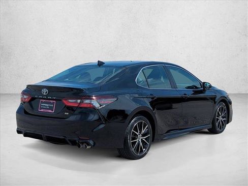 Used 2024 Toyota Camry SE FWD image 6