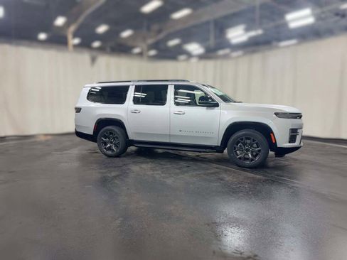 New 2026 Jeep Grand Wagoneer L Limited image 15