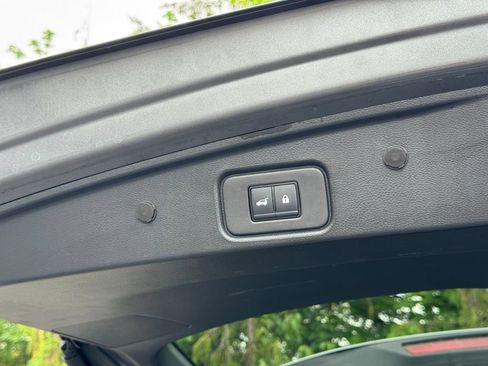 Used 2025 Nissan Pathfinder Rock Creek AWD/4WD image 24