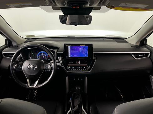 Used 2024 Toyota Corolla Cross XLE image 24