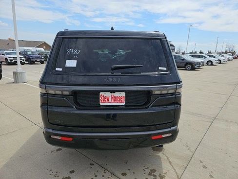 New 2026 Jeep Grand Wagoneer 4WD image 5