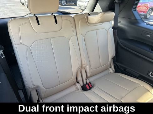 Certified 2023 Jeep Grand Cherokee L Limited w/ Luxury Tech Group II AWD/4WD image 30