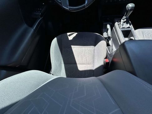 Used 2016 Toyota Tacoma TRD Off-Road image 14