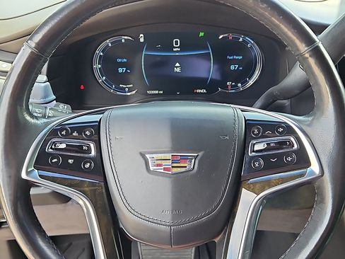 Used 2019 Cadillac Escalade Platinum RWD image 15