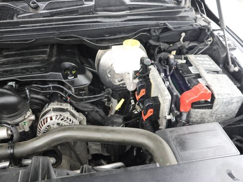 Used 2019 RAM 1500 Laramie AWD/4WD image 20