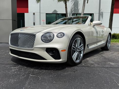 Used 2023 Bentley Continental GT Mulliner AWD/4WD image 16