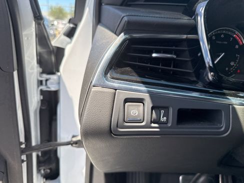 Used 2024 Cadillac XT6 Sport AWD/4WD image 18